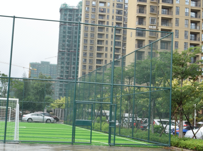 社区体育设施升级：户外篮球架安装及场地配套尺寸要求